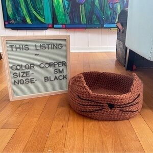 Handmade Artisan NWT Small Cat Bed Copper / Black Nose 11.5” x 4” Crocheted Pet